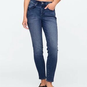 GAP Mid Rise Universal Skinny Jeans